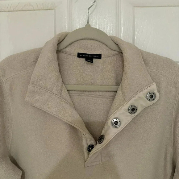 Banana Republic Tan 1/4" Button Down Fleece - Picture 2 of 8